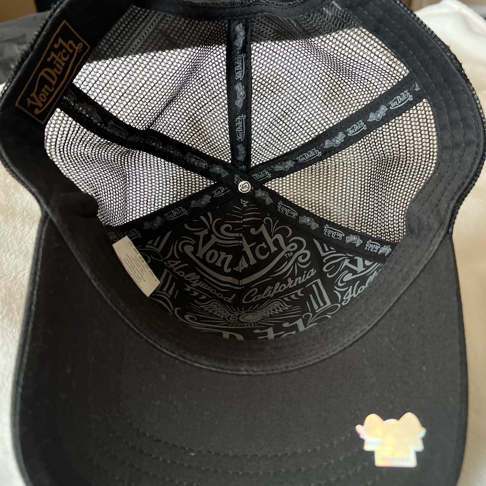 Von Dutch Black Mesh Trucker Hat - Picture 2 of 3